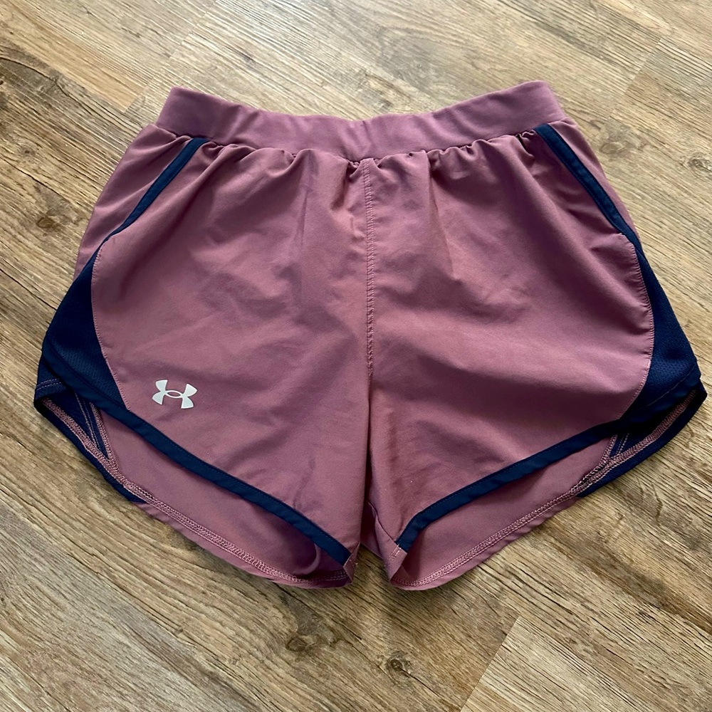 Under Armor women’s heatgear, athletic running shorts